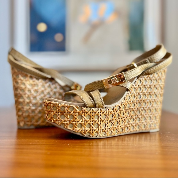 Tory Burch Dalcin Wicker Platform Leather Strap Wedge Sandal, Size 7.5 - Picture 1 of 8